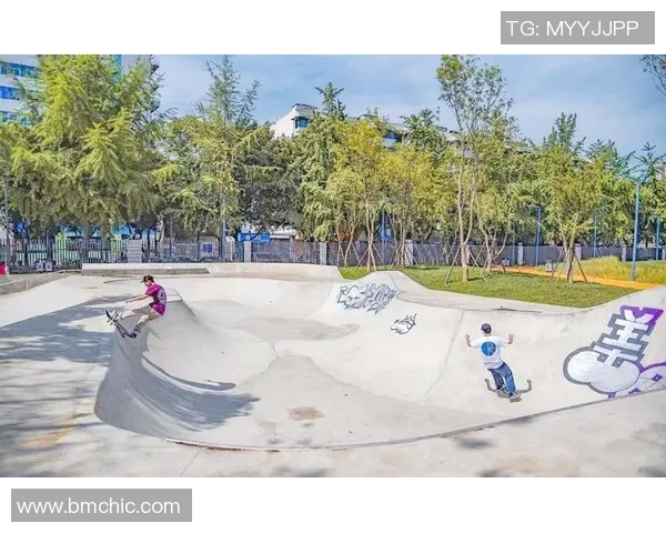 成都极限运动队在滑板精英赛中的战术表现与精彩瞬间分析